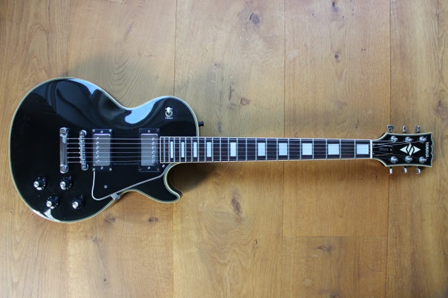 SL 550 | Yamaha Guitars